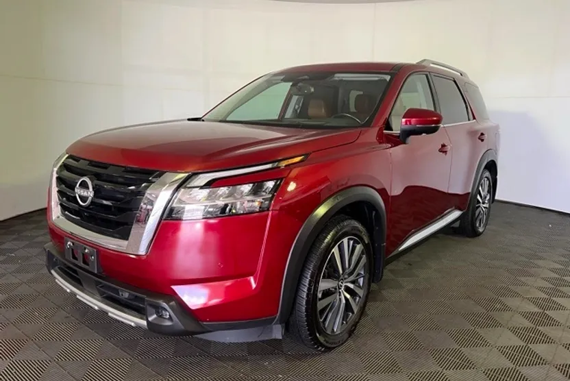 2022 Nissan Pathfinder Platinum photo 1