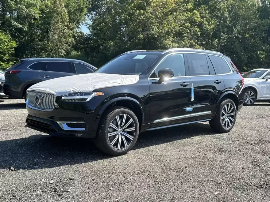 2025 Volvo XC90 Plus photo 1