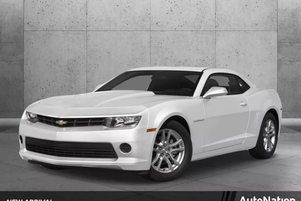 2015 Chevrolet Camaro 1LT photo 1