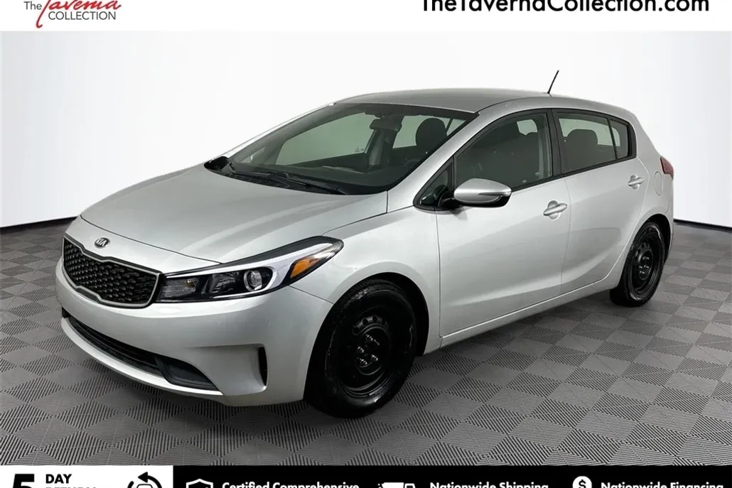 2017 Kia Forte LX photo 1