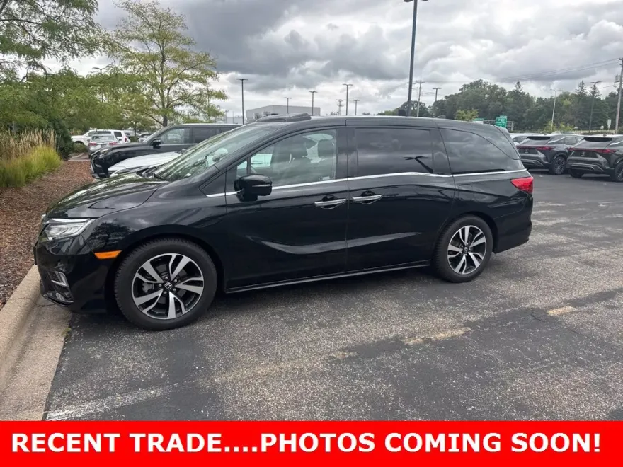 2020 Honda Odyssey Elite photo 1