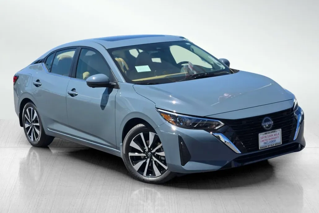 2025 Nissan Sentra SV photo 1
