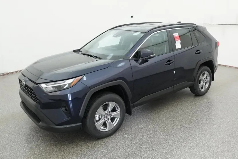 2025 Toyota RAV4 XLE photo 1