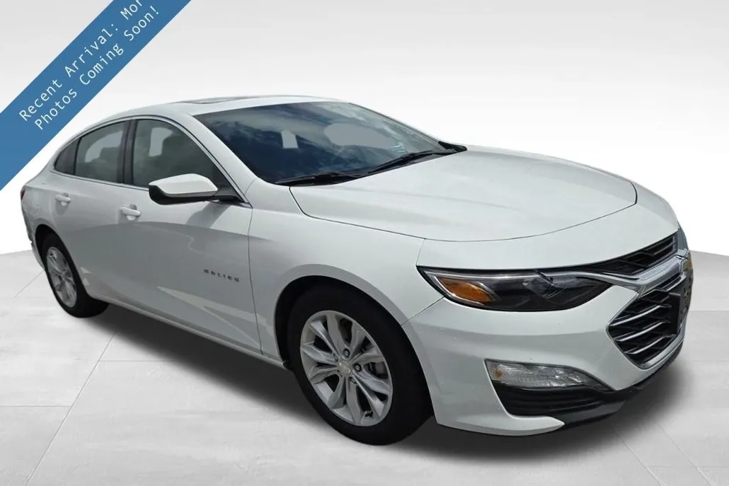2024 Chevrolet Malibu 1LT photo 1