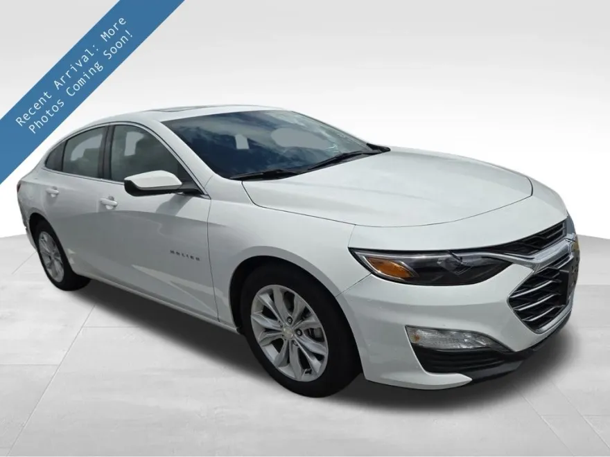 2024 Chevrolet Malibu 1LT photo 1