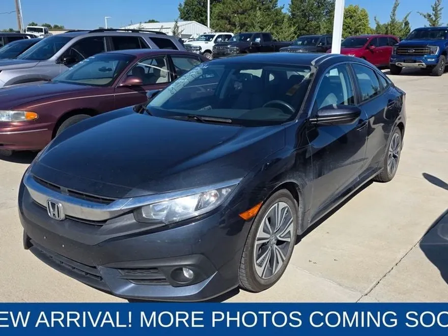 2017 Honda Civic EX-L photo 1