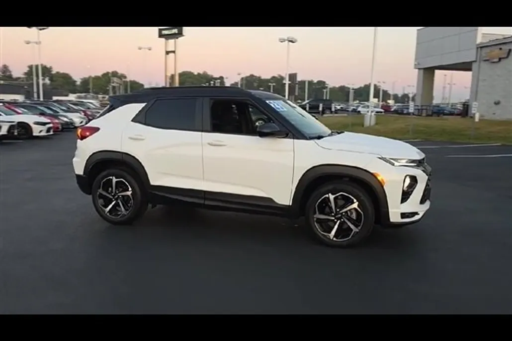 2023 Chevrolet Trailblazer RS photo 1
