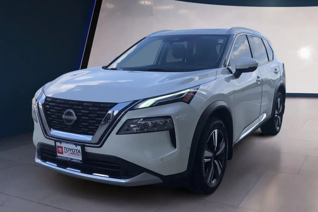 2023 Nissan Rogue Platinum photo 1