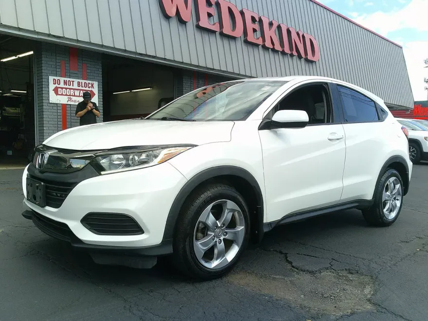 2019 Honda HR-V LX photo 1