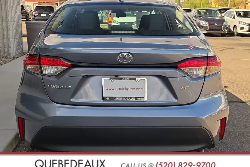 2024 Toyota Corolla LE photo 1