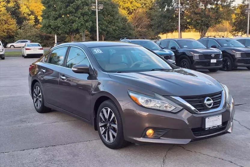 2016 Nissan Altima 2.5 SL photo 1