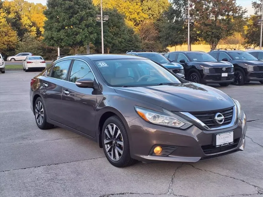 2016 Nissan Altima 2.5 SL photo 1