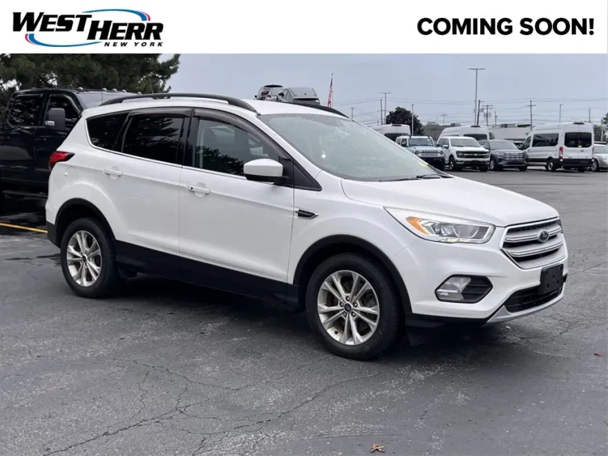 2019 Ford Escape SEL photo 1