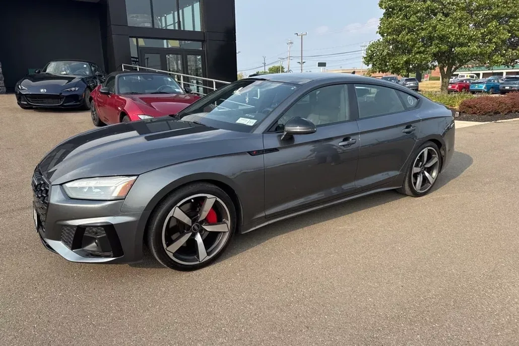 2023 Audi A5 45 S line Premium Plus Quattro photo 1