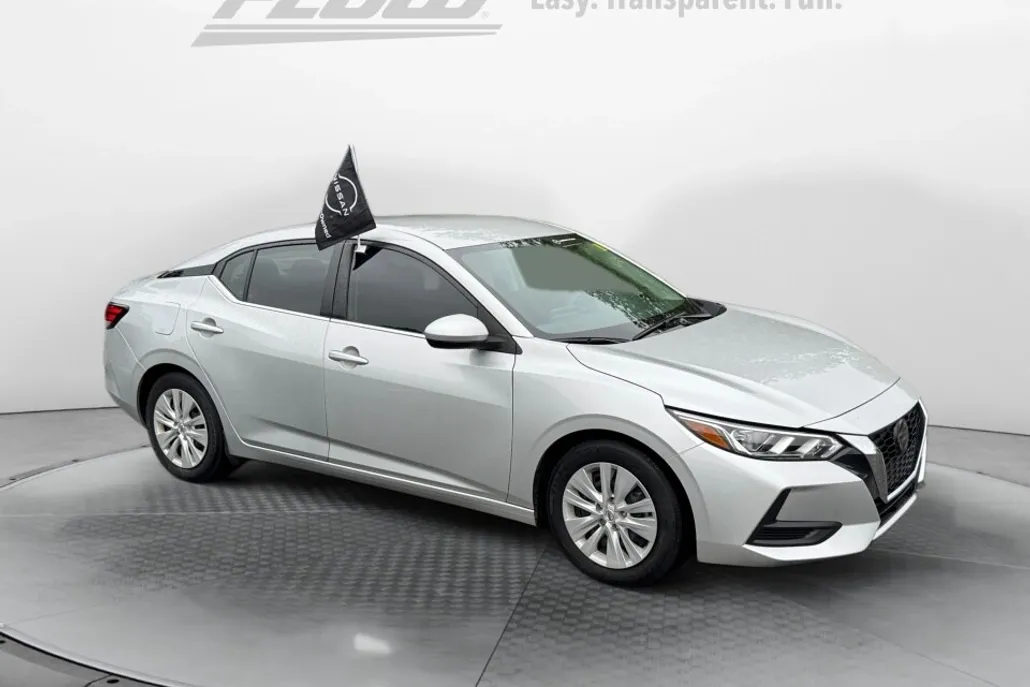 2023 Nissan Sentra S photo 1