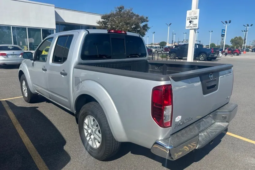 2019 Nissan Frontier SV photo 1