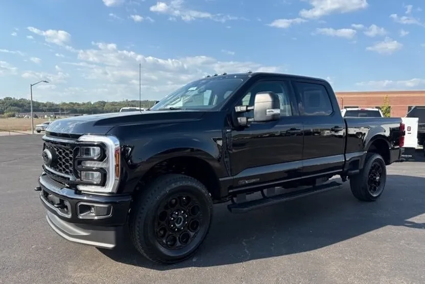 2026 Ford F-250 photo 1