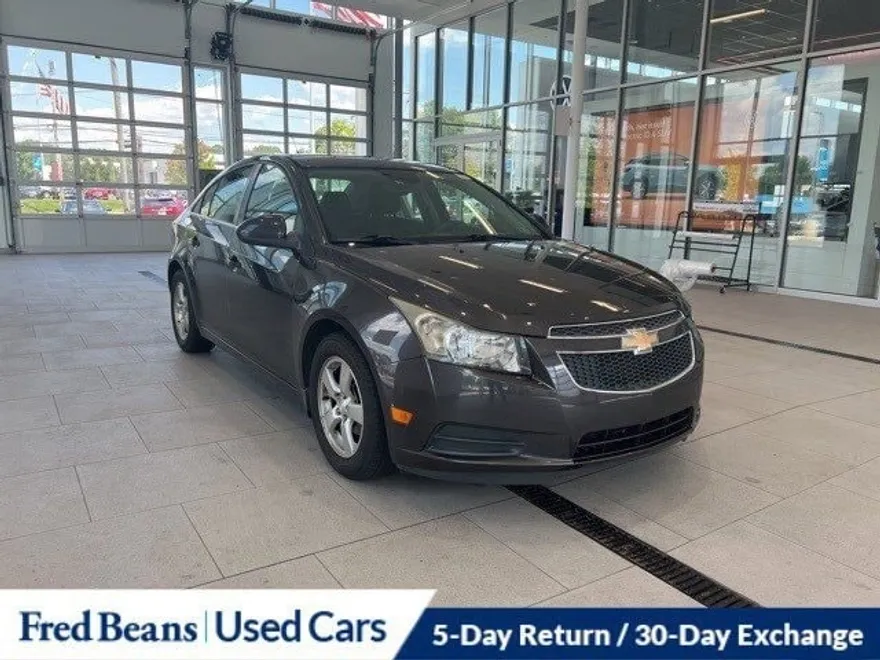 2014 Chevrolet Cruze photo 1