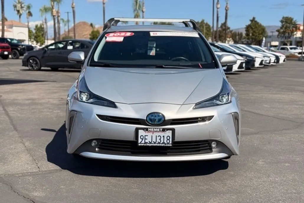 2022 Toyota Prius Limited photo 1