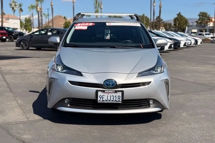 2022 Toyota Prius Limited photo 1