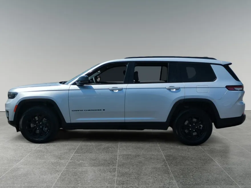 2024 Jeep Grand Cherokee Altitude photo 1
