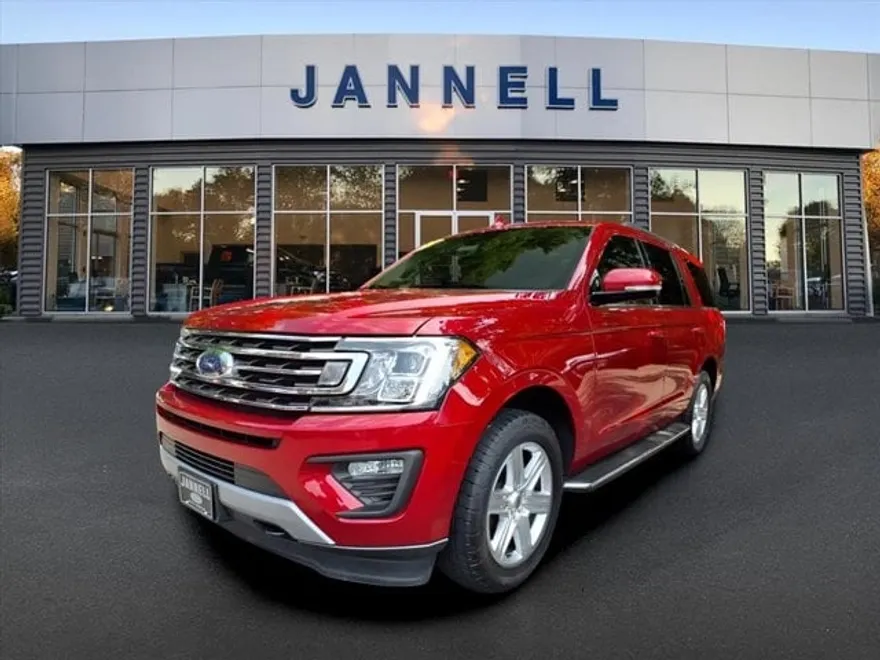 2021 Ford Expedition XLT photo 1