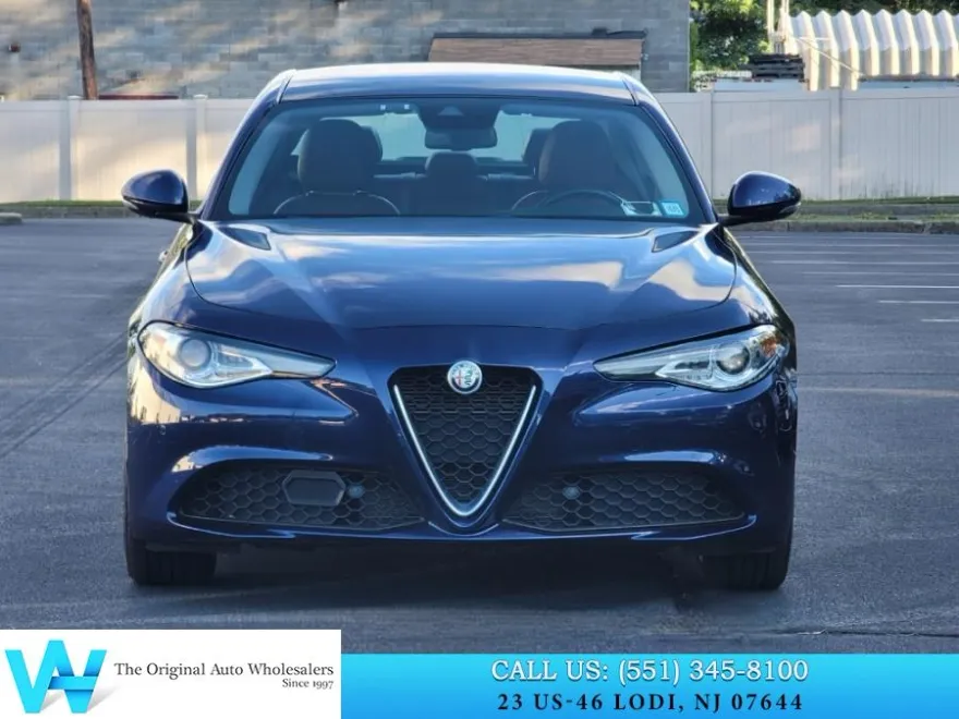 2020 Alfa Romeo Giulia Ti photo 1