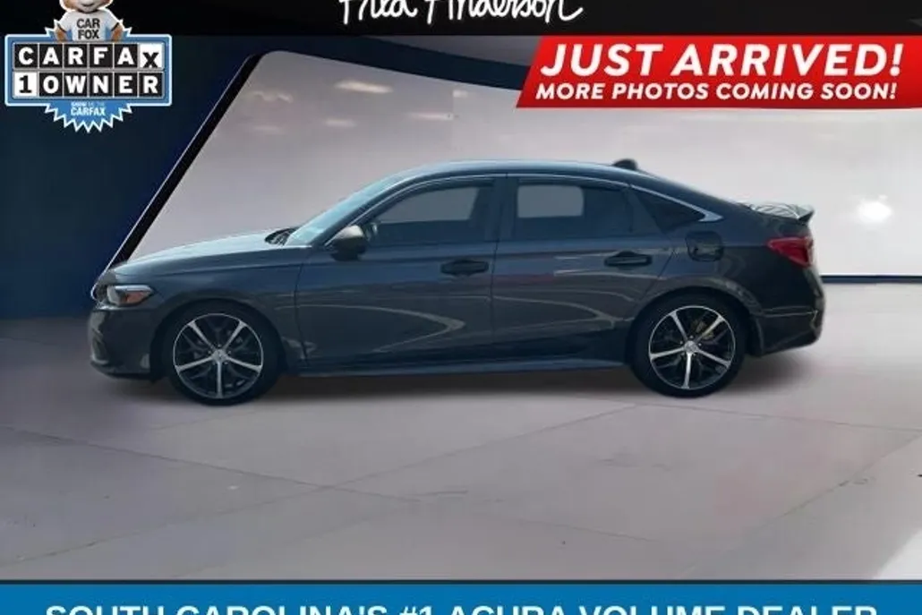 2023 Honda Civic Touring photo 1