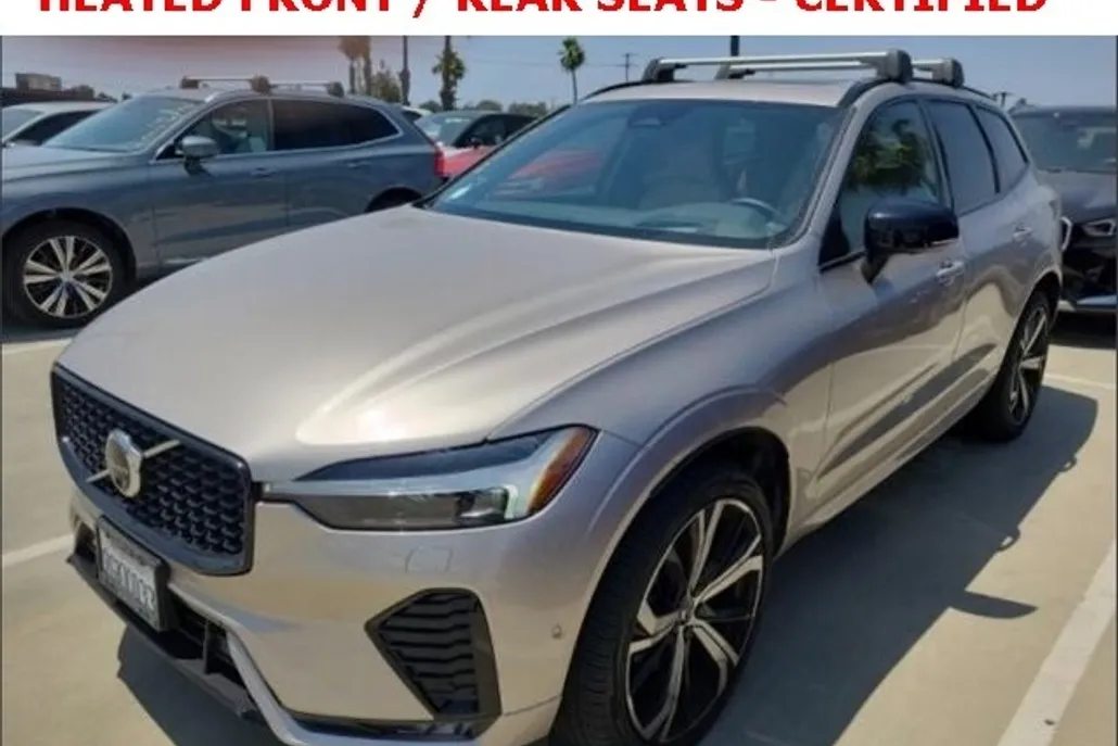 2023 Volvo XC60 B5 Ultimate photo 1