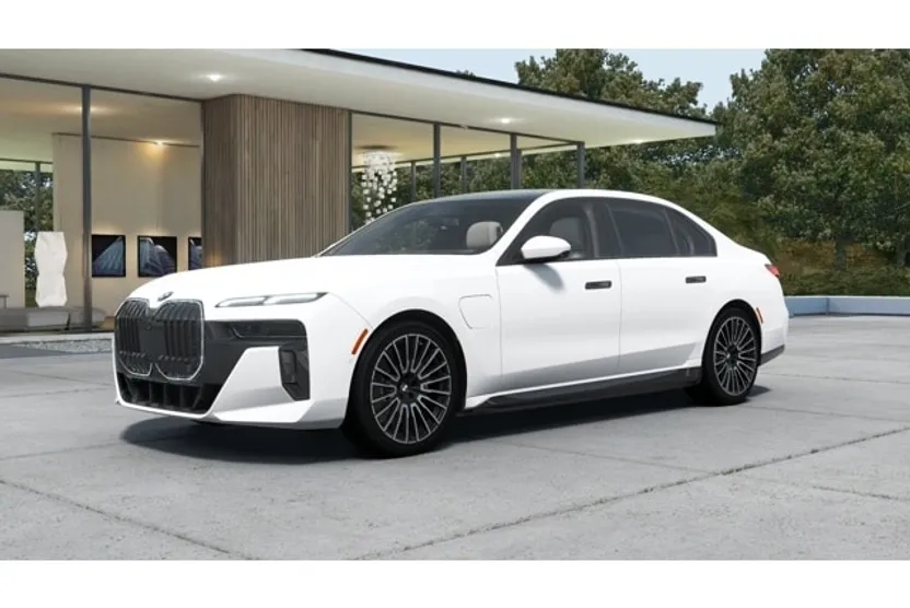 2026 Bmw 750e photo 1