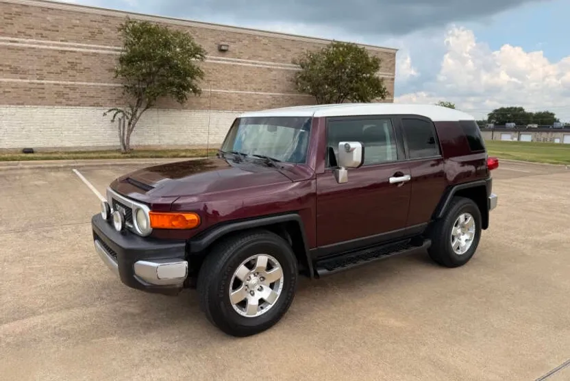 2007 Toyota FJ Cruiser Base photo 1