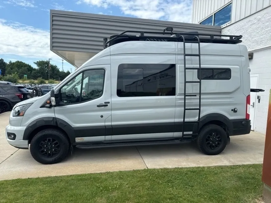2023 Ford Transit photo 1