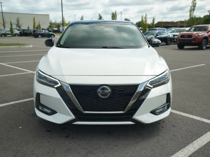 2021 Nissan Sentra SR photo 1