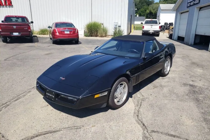 1989 Chevrolet Corvette photo 1