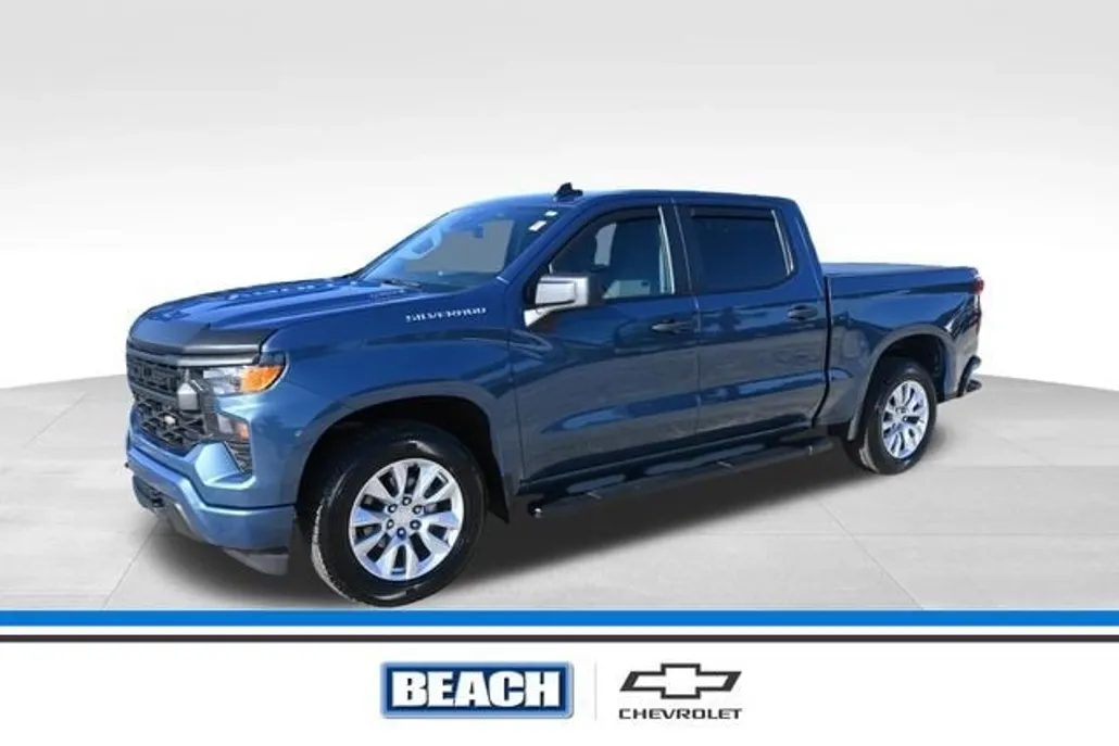 2024 Chevrolet Silverado 1500 Custom photo 1