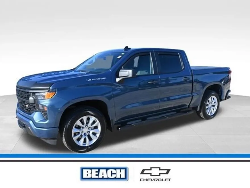 2024 Chevrolet Silverado 1500 Custom photo 1