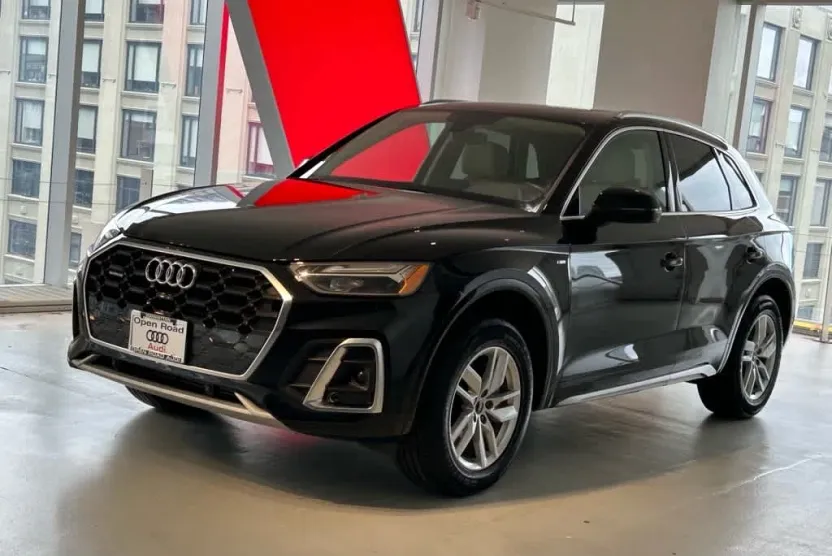 2023 Audi Q5 S line Premium 45 TFSI photo 1