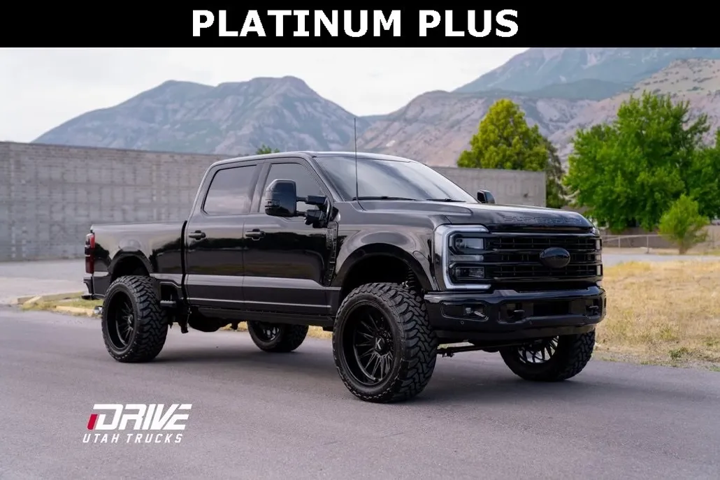 2025 Ford F-350 Platinum photo 1