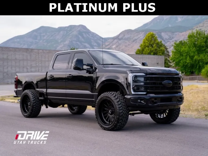 2025 Ford F-350 Platinum photo 1