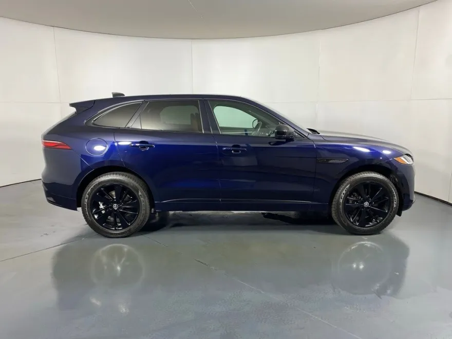 2025 Jaguar F-PACE P250 R-Dynamic S photo 1