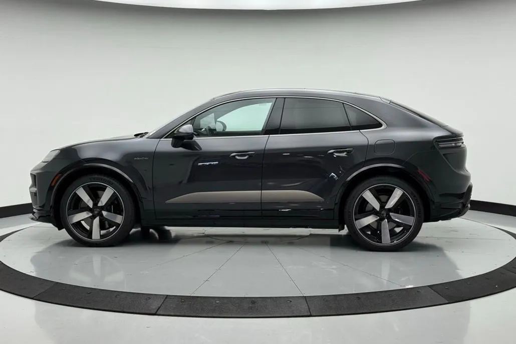 2025 Porsche Macan Turbo Electric photo 1