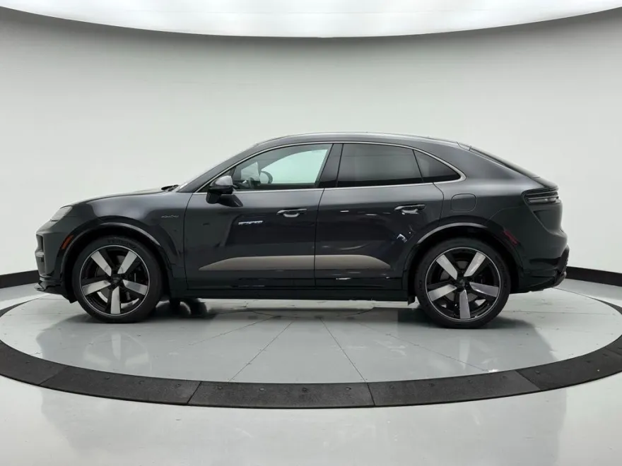 2025 Porsche Macan Turbo Electric photo 1