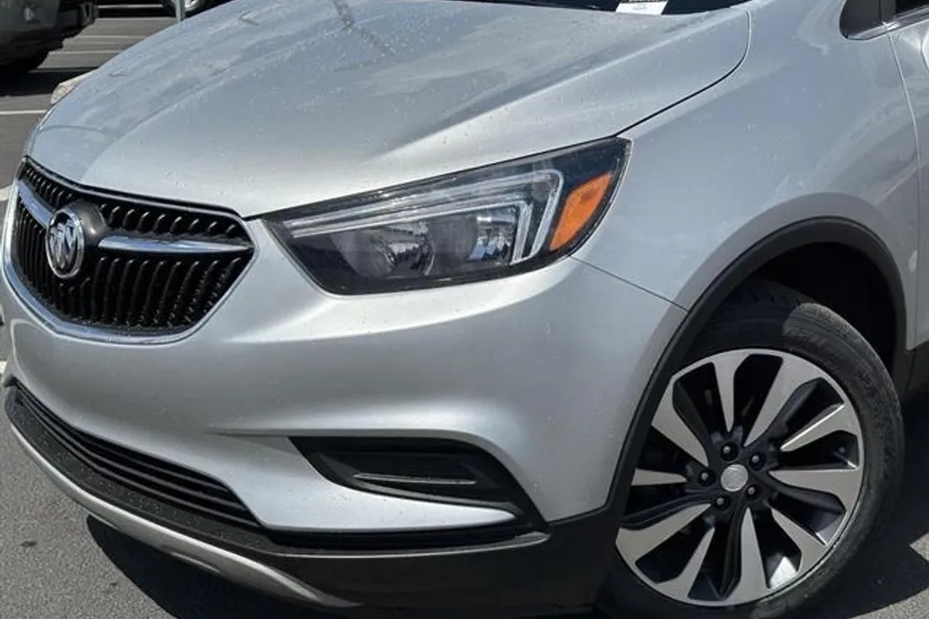 2021 Buick Encore Preferred photo 1
