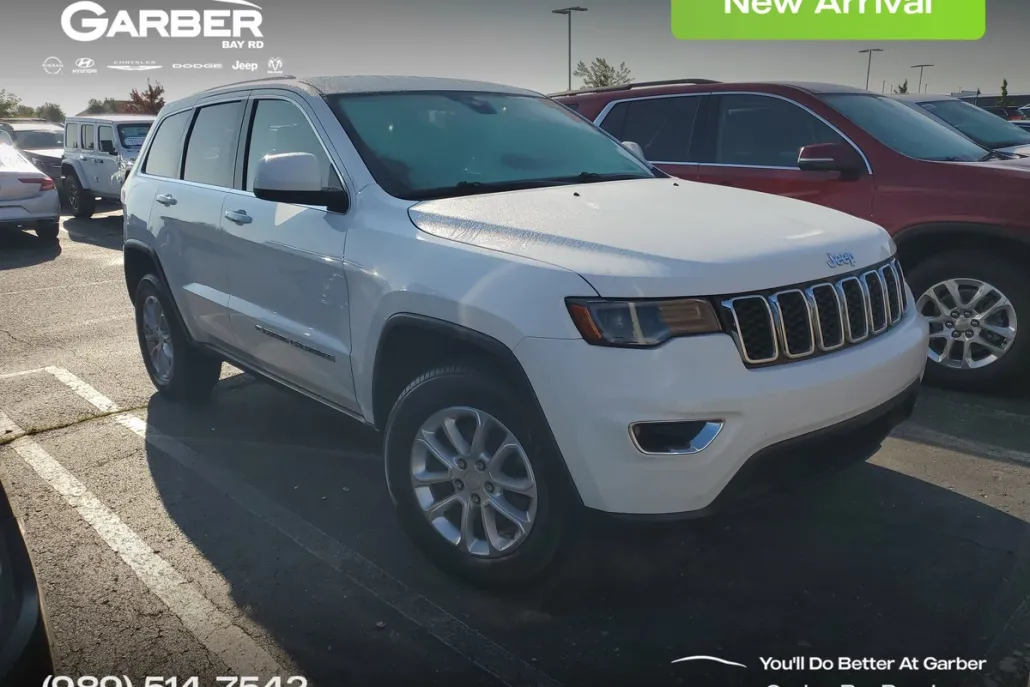 2022 Jeep Cherokee Laredo photo 1
