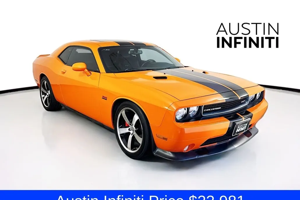 2012 Dodge Challenger SRT8 392 photo 1