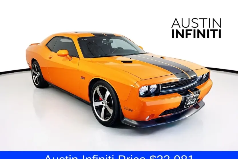 2012 Dodge Challenger SRT8 392 photo 1