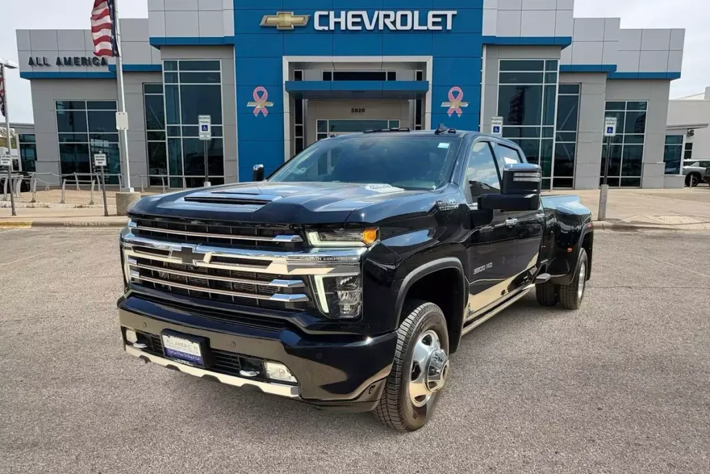 2022 Chevrolet Silverado 3500HD High Country photo 1