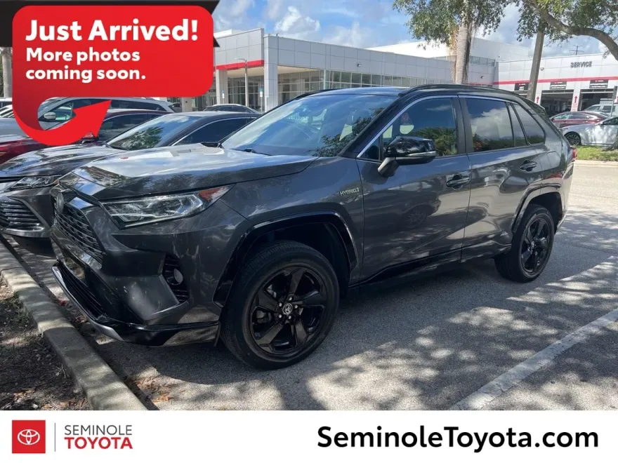 2019 Toyota RAV4 Hybrid XSE photo 1