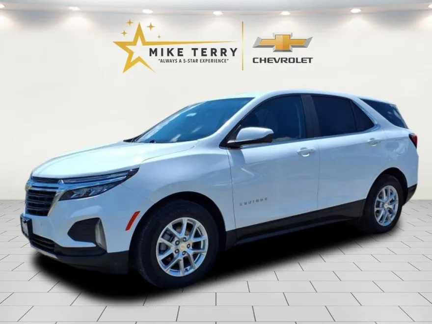 2024 Chevrolet Equinox LT photo 1