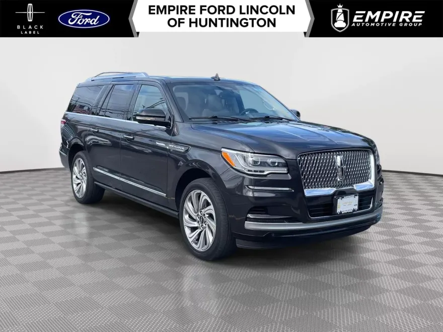 2022 Lincoln Navigator Reserve L photo 1
